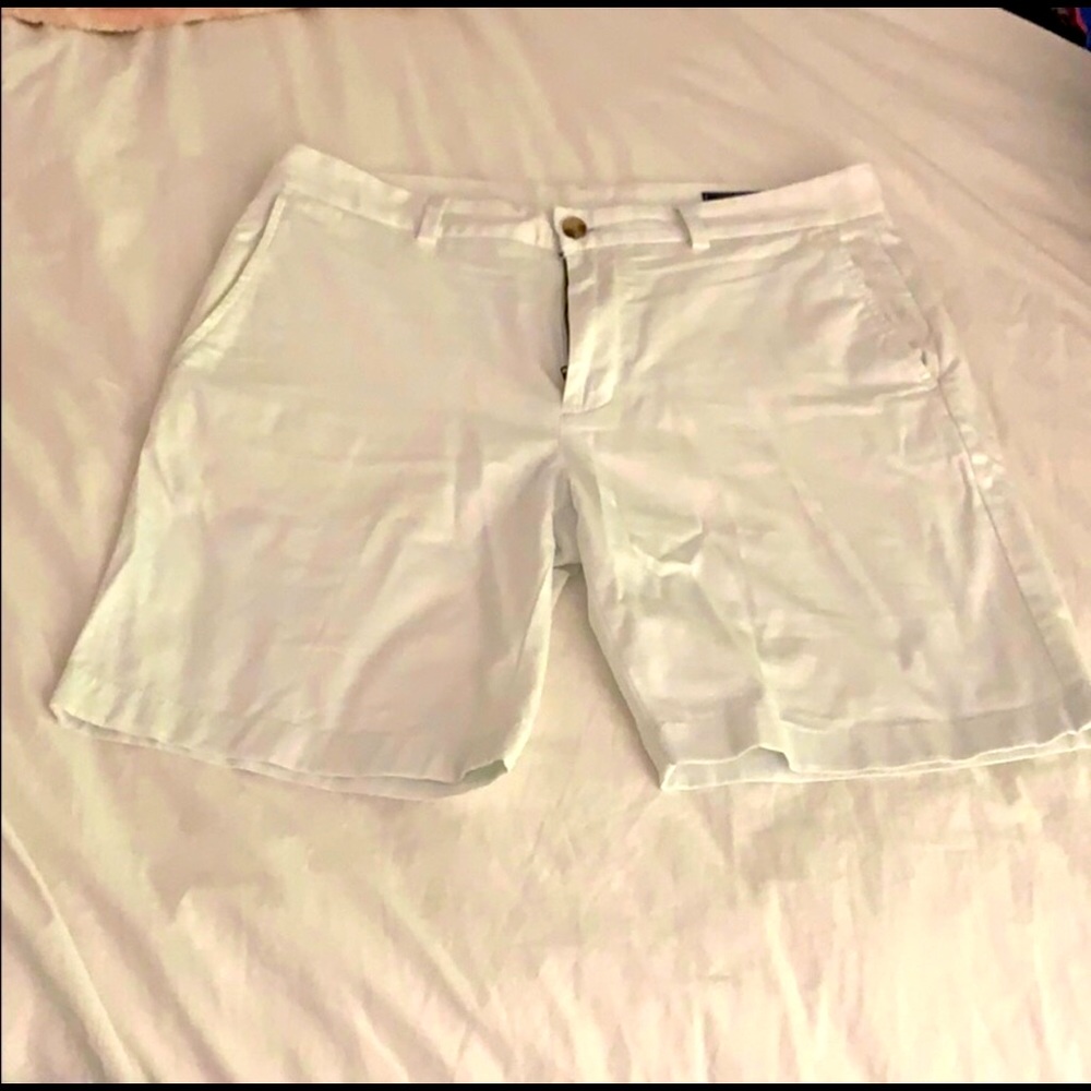 Vineyard vines shorts